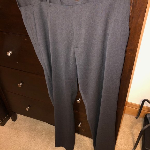 Banana Republic Tailored Slim Fit Suit - Picture 2 of 7